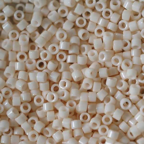 DB 1492 Opaque Light Peach