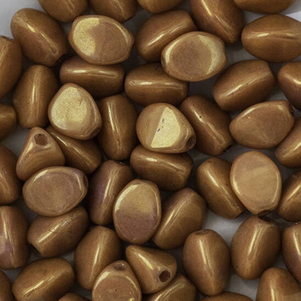 PB 03000/14497 chalk white gold luster