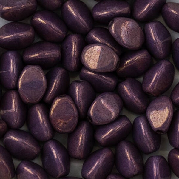 PB 03000/15726 chalk white lila vega luster