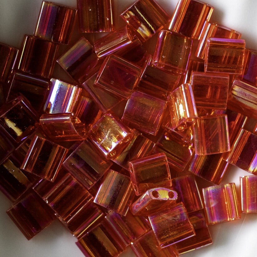 TL 254 Transparent Red AB