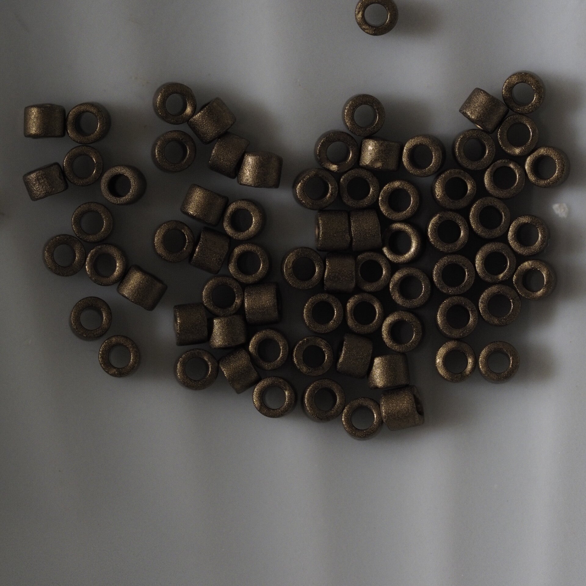 DB 0322 Metallic Gold Matted