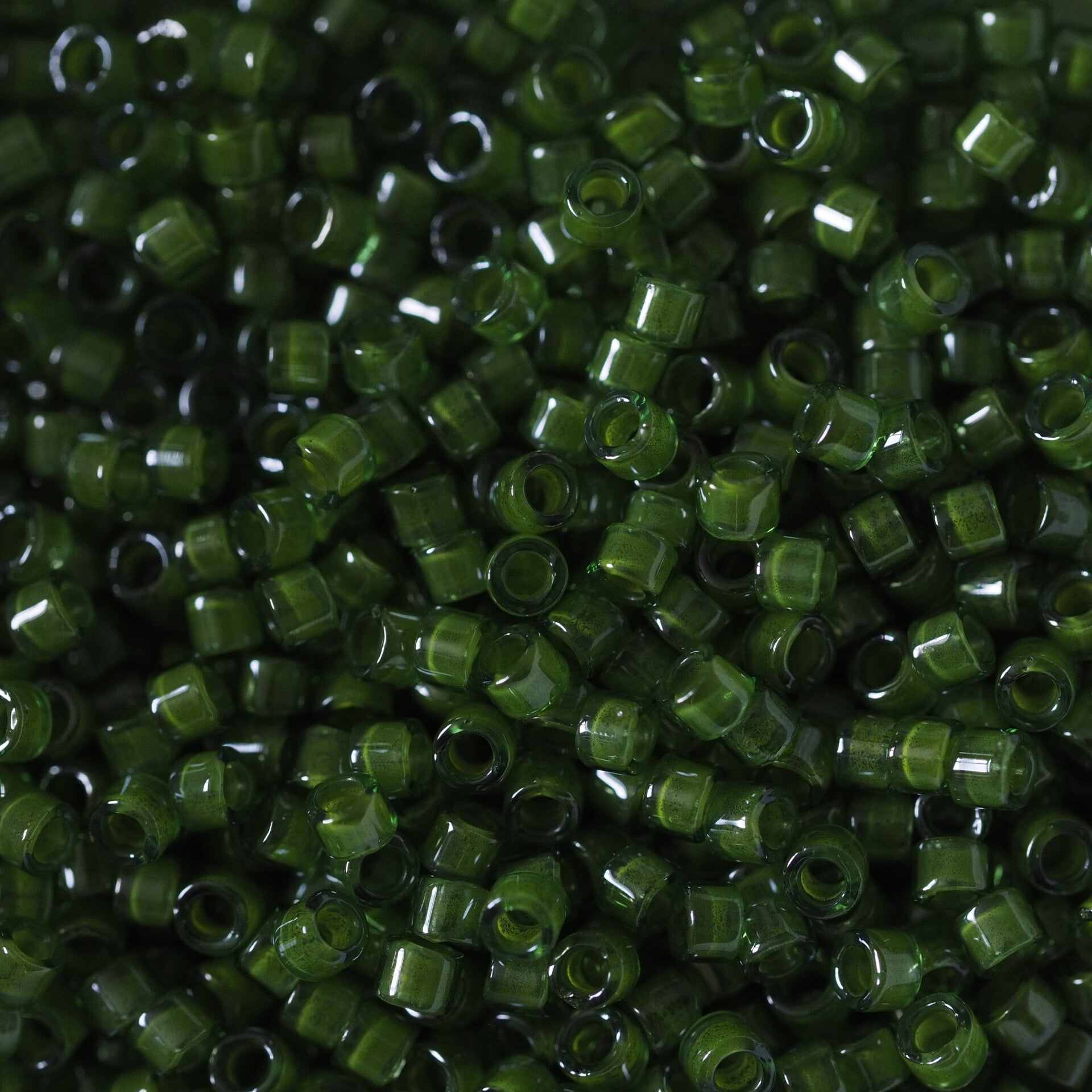 DB 0274 Lined Green Lime