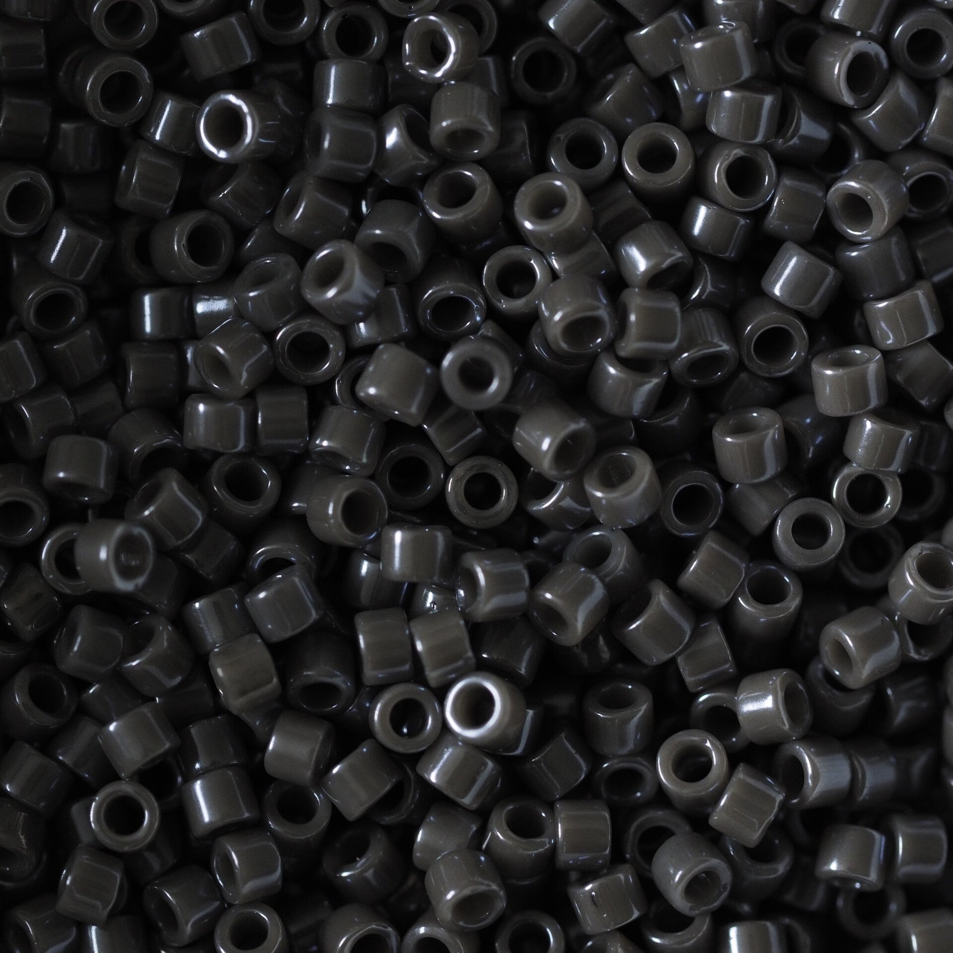 DB 0268 Opaque Smoke Luster