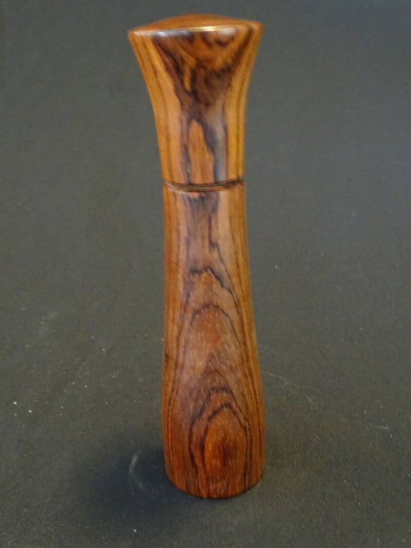 Houten peper of zoutmolen Cocobolo ceramisch maalwerk 6x6x24,5 cm