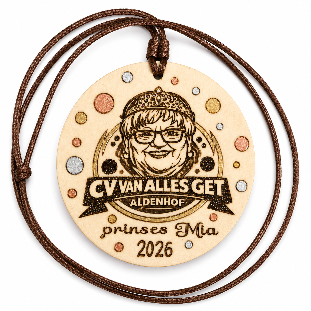 medaille voor prinses Mia pyrografie op beuken handwerk