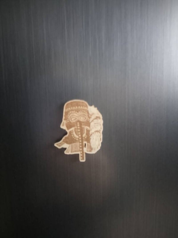 Magnet aus Holz.