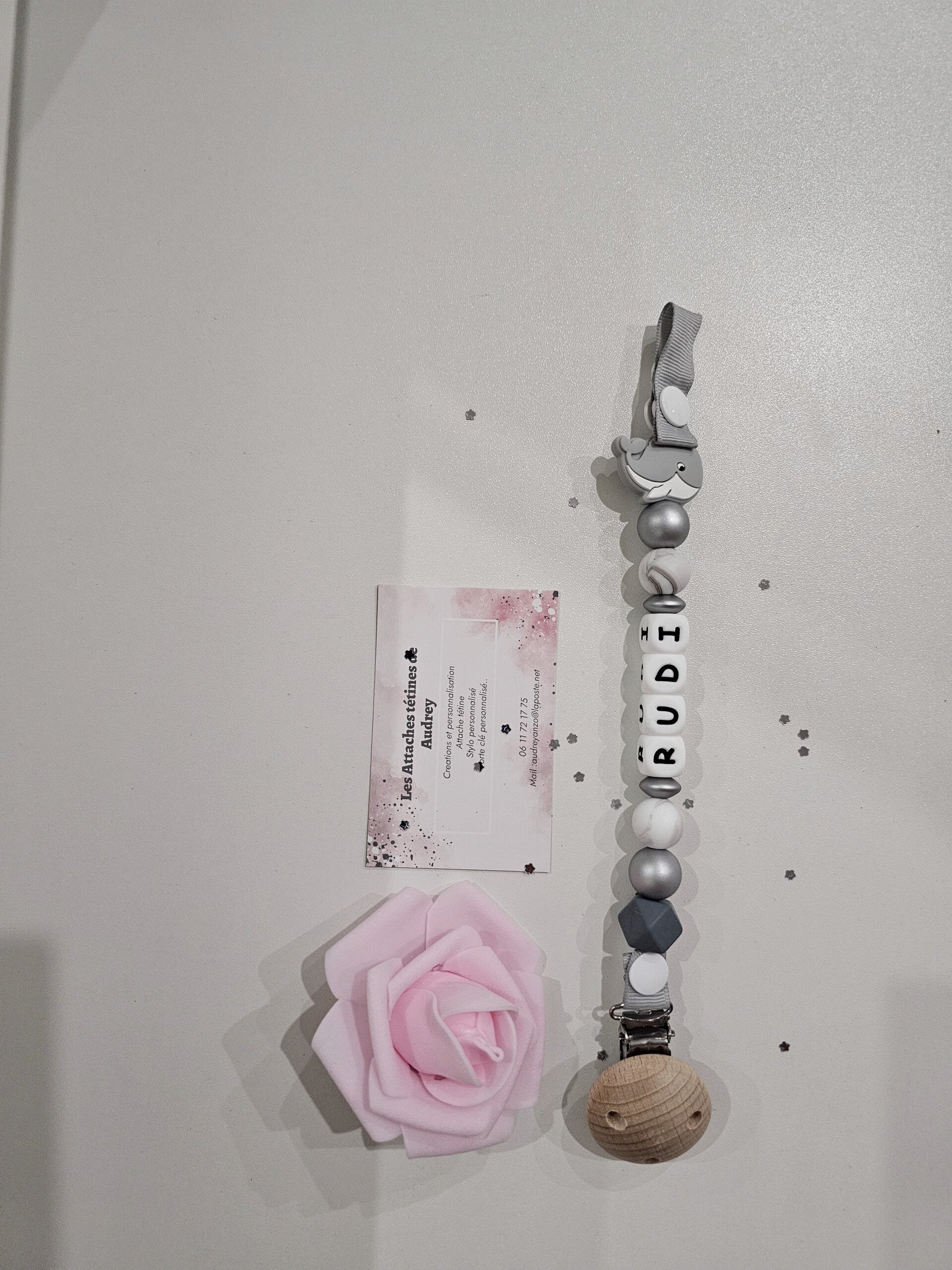 Attache Tétine personnalisé en silicone clip en bois