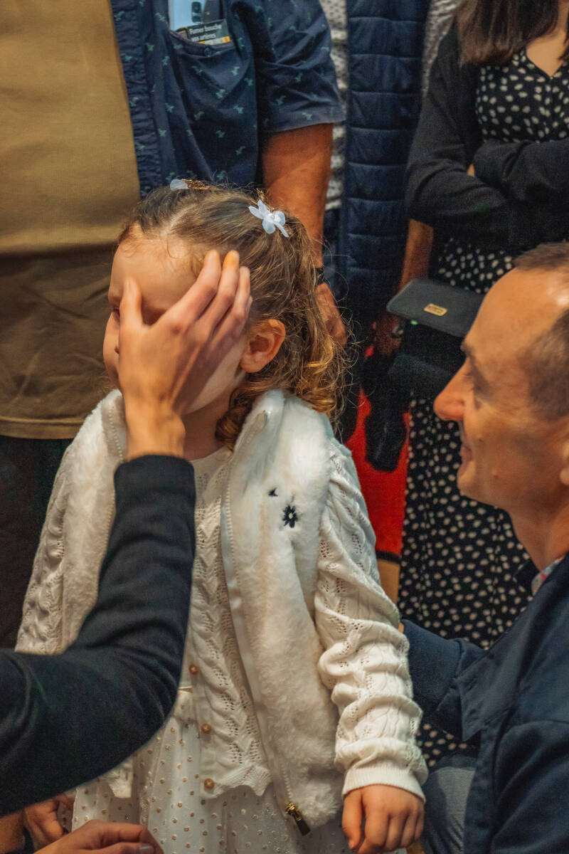 Photographe baptême Roanne ; Photographe baptême Bordeaux ; Photographe baptême Bassin d'Arcachon ; Photographe baptême Biscarrosse ; Photographe baptême Paris ; Photographe baptême Renaison ; Photographe baptême Clermont-Ferrand