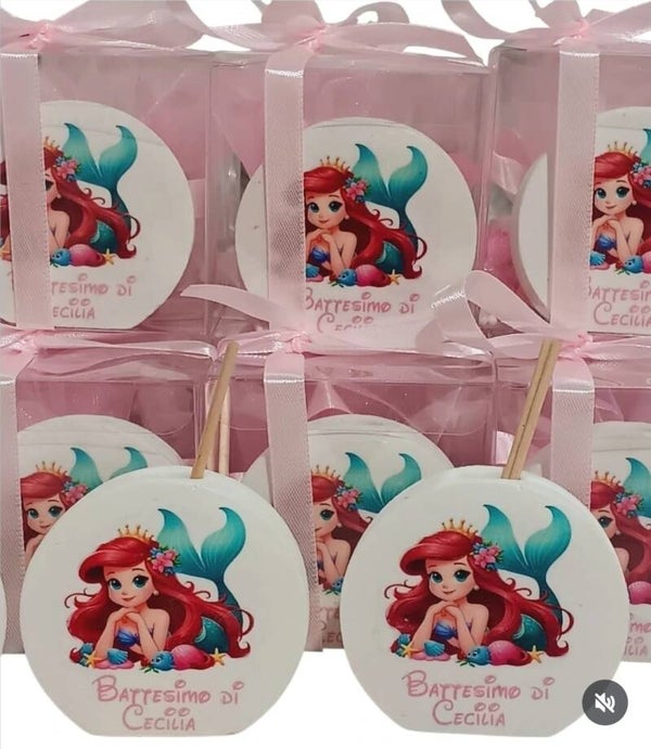 Bomboniera battesimo bimba compleanno principessa Ariel Sirenetta profumatore diffusore Essenze scatola confetti
