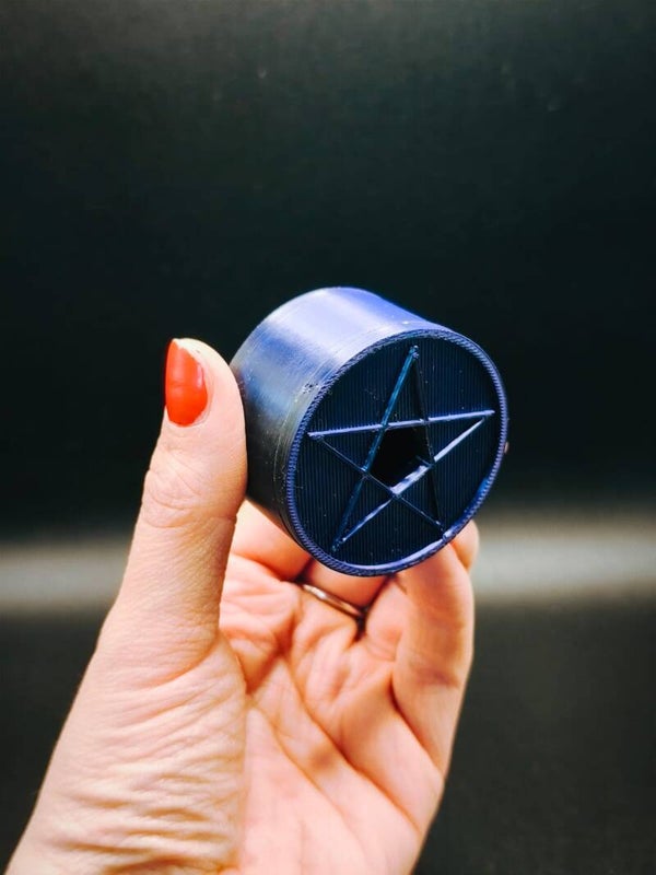 Pentagram Hide