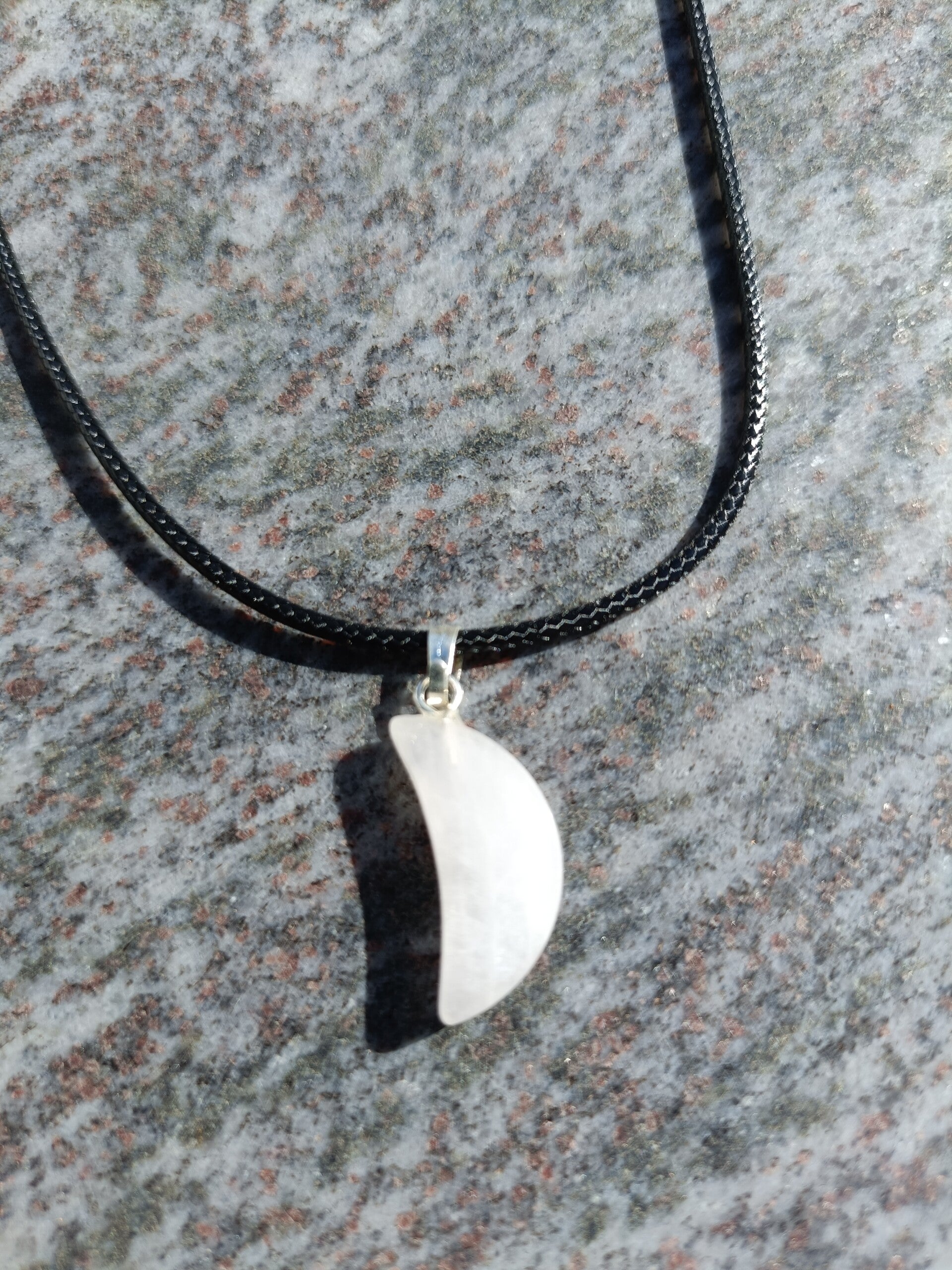 Necklace with Moon gemstone - Rose Quartz