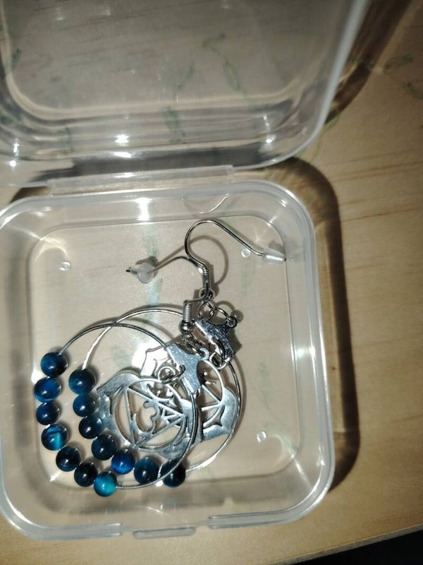 Bijoux- boucles d'oreilles - oeil du tigre bleu