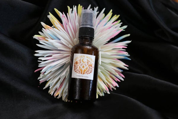 Golden womb hair perfume