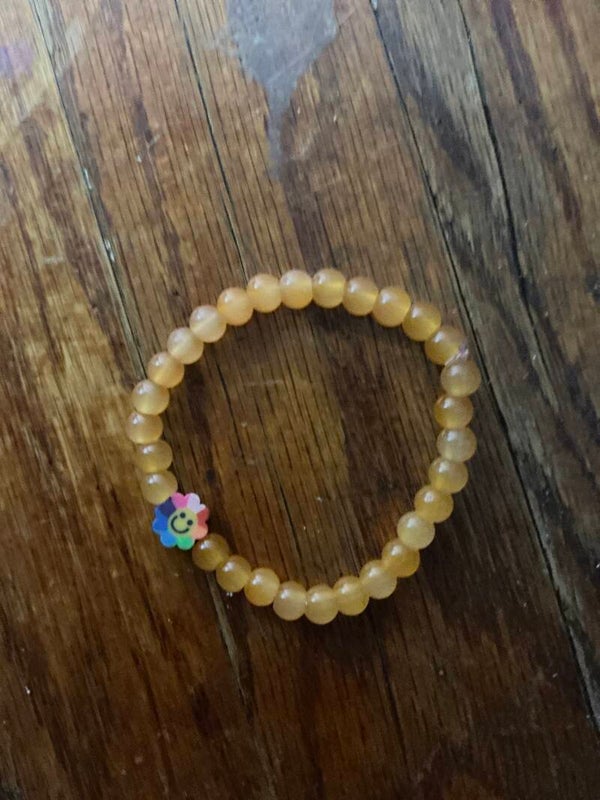 Light orange beaded bracelet