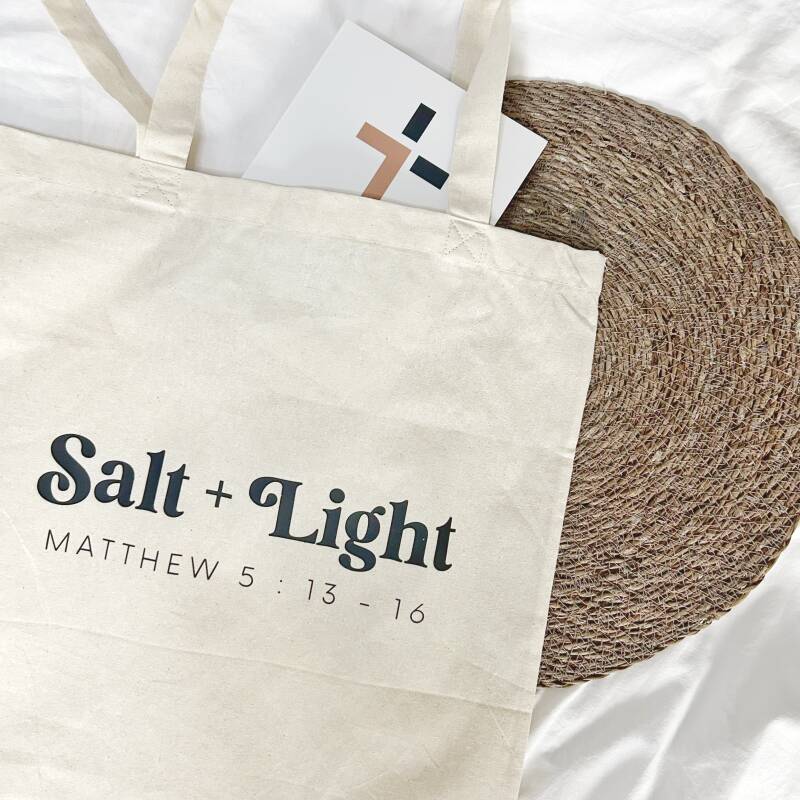 Worthy and Beloved linnen tas Salt and Light