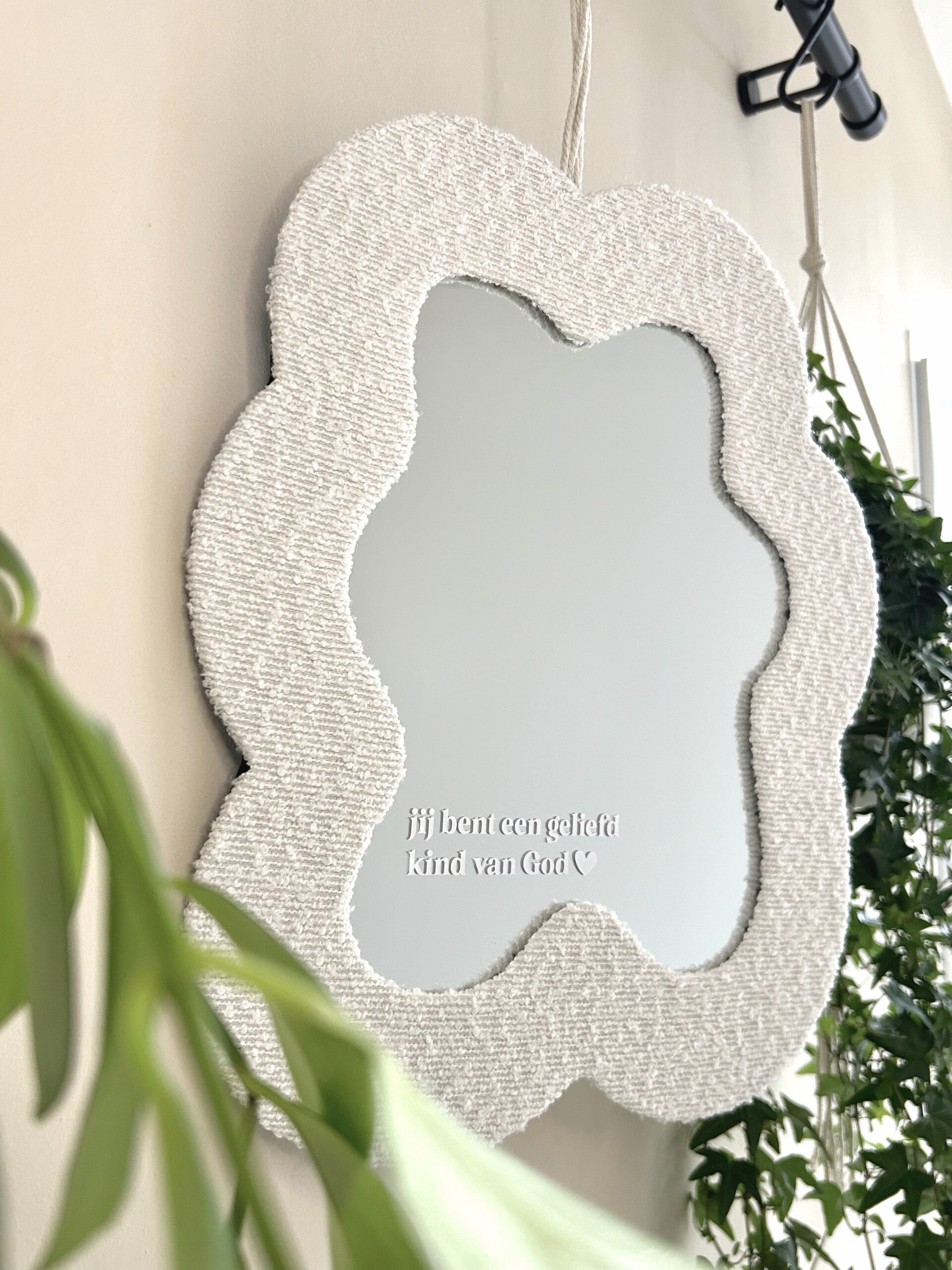 Worthy and Beloved spiegelsticker jij bent zo mooi