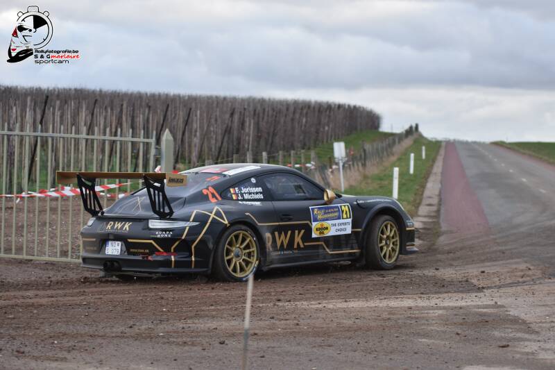 dsc_4023-standard-8nllpq.jpg