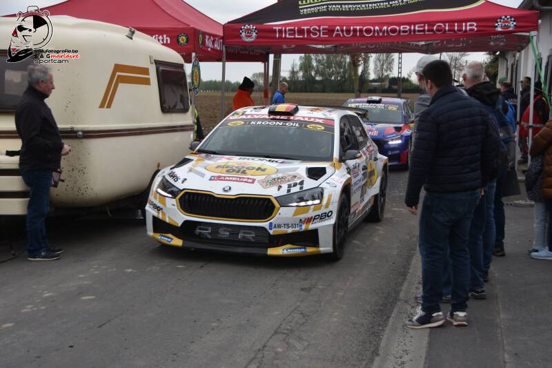 dsc_5296-standard-2tfldl.jpg