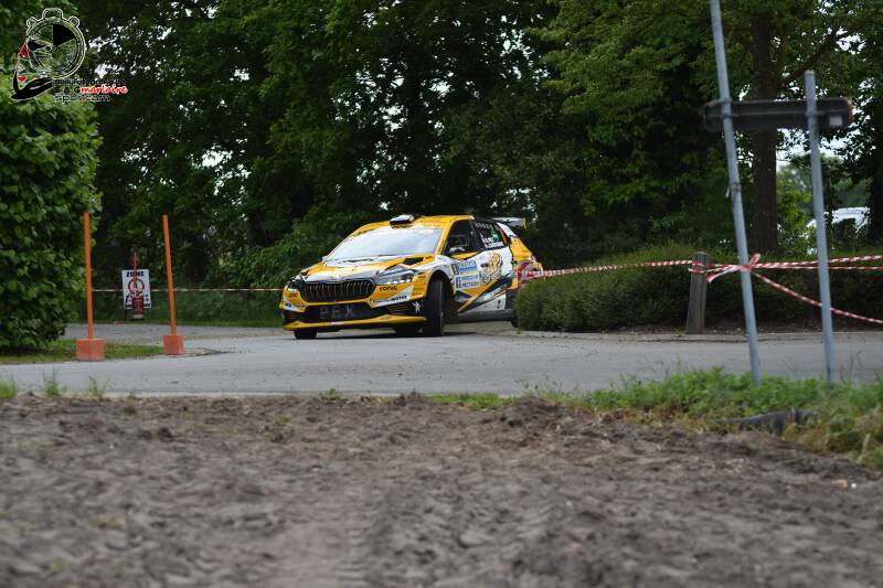 dsc_6587-standard.jpg