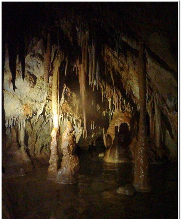 Cueva de las excentricas