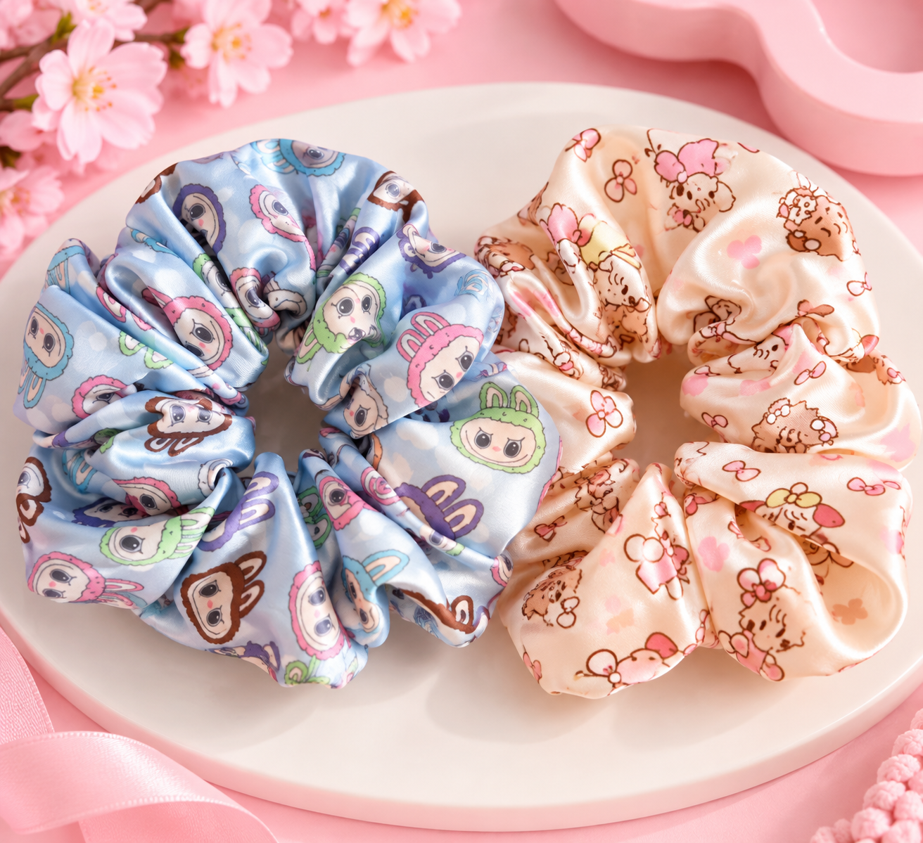 💗 Satijnen scrunchies met schattige print