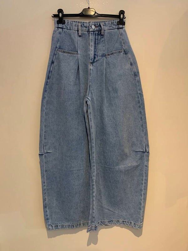 Jeans barrel