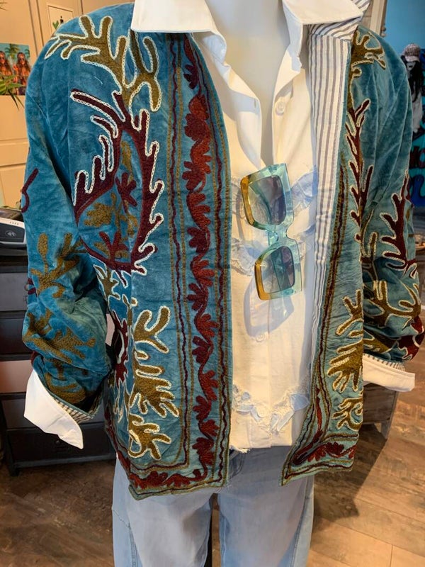 Vest broderie blauw lichte velvet