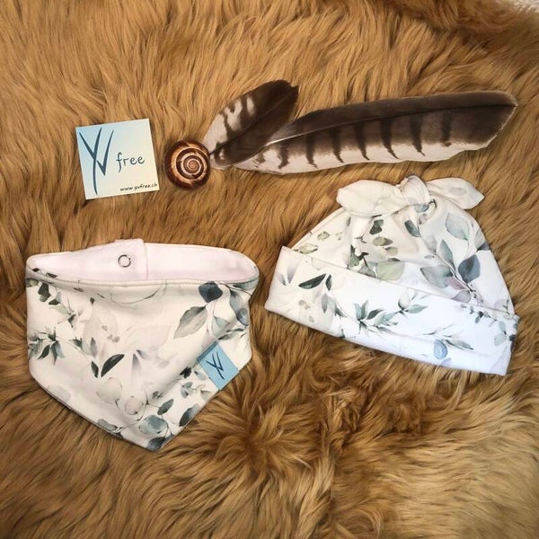 Sabberlatz und Mütze Eukalyptus gross weiss