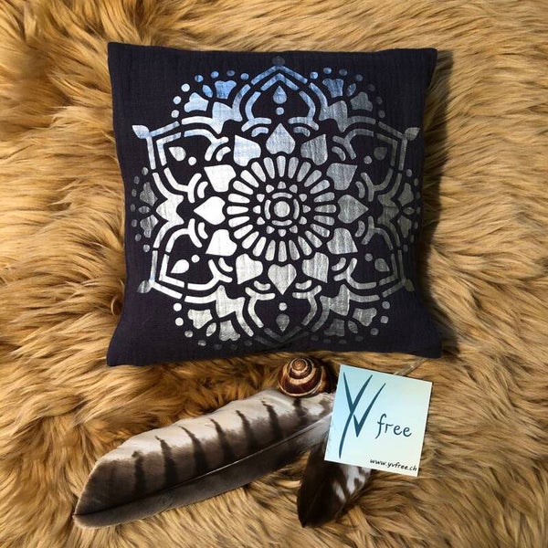 Traubenkernen Kissen Mandala