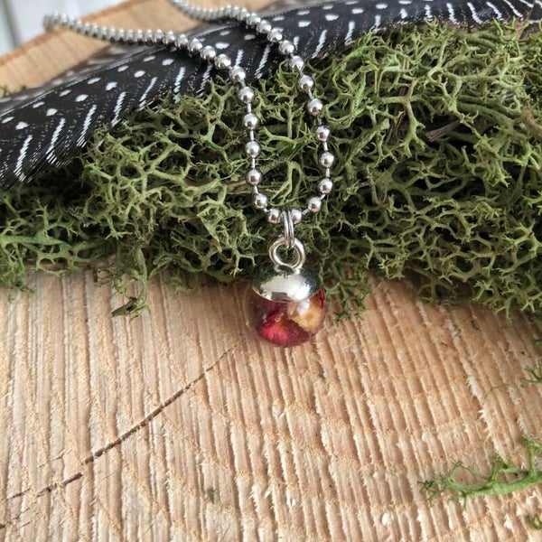 Kugel-Anhänger Rosenblühten-Blätter (2) 1,1cm Durchmesser