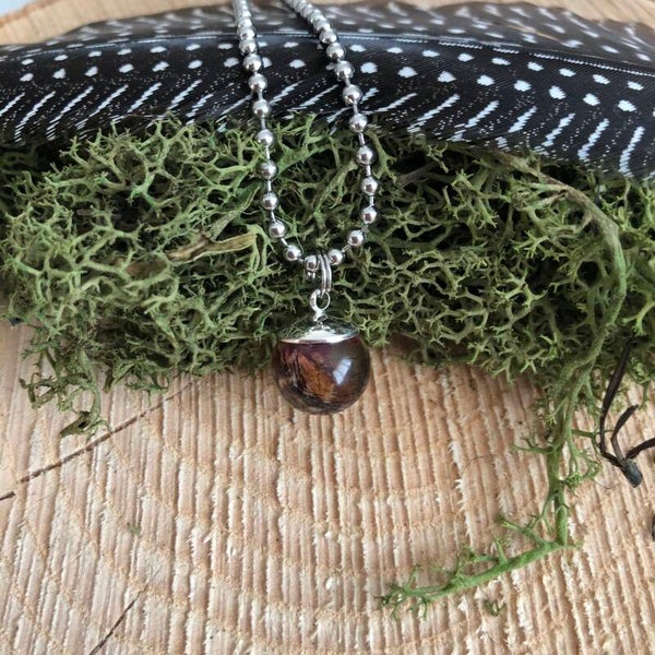 Kugel-Anhänger Rosenblühten/Feder (2) 1,1cm Durchmesser