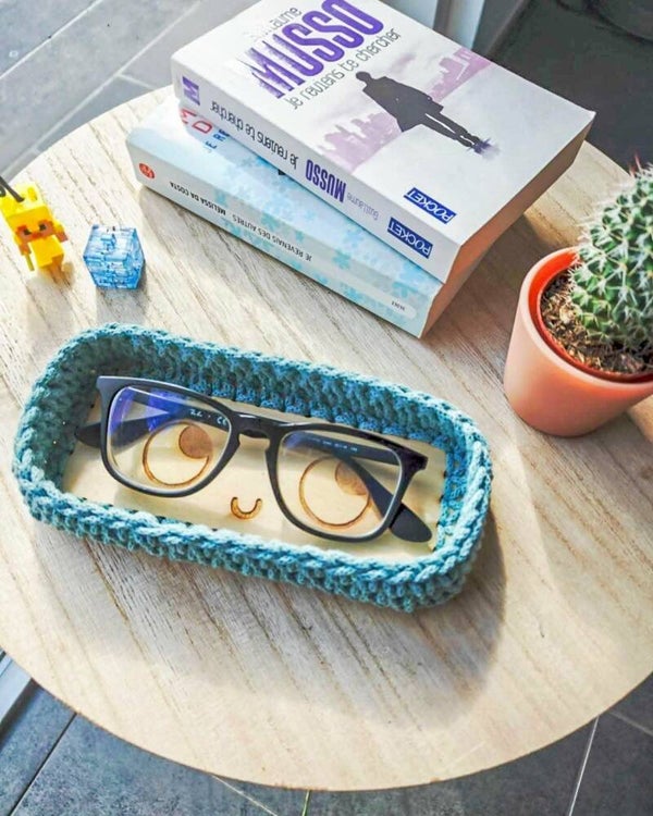 Range-lunettes - Regard curieux