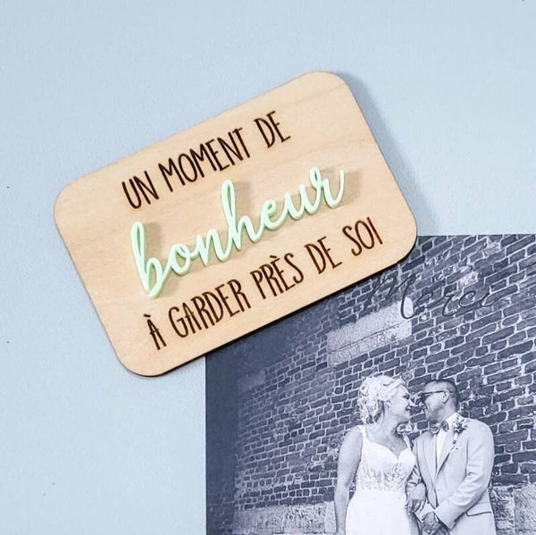 Aimant décoratif en bois – Un moment de bonheur à garder près de soi