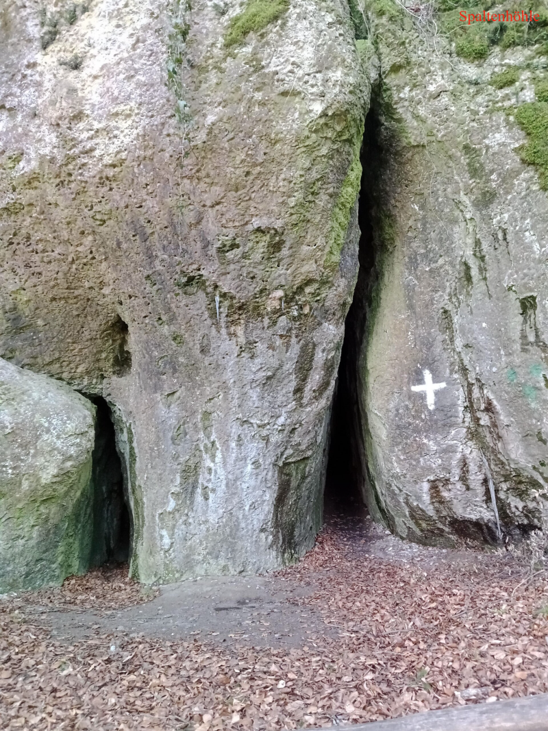 Spaltenhöhle