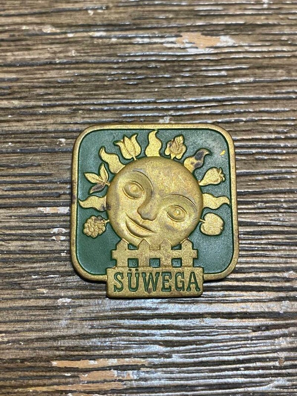 1947 Suwega Pin