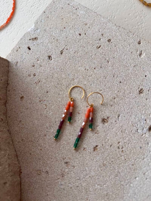 Gouden ronde hangers 18K met groen,paars,roze,oranje blinkende kralen