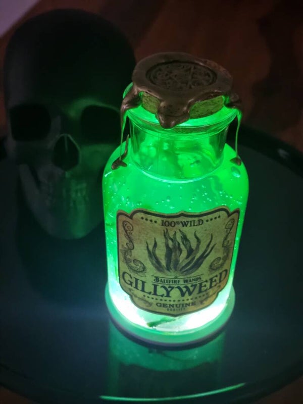 Gilly Weed Flasche , Halloween Dekoration.
