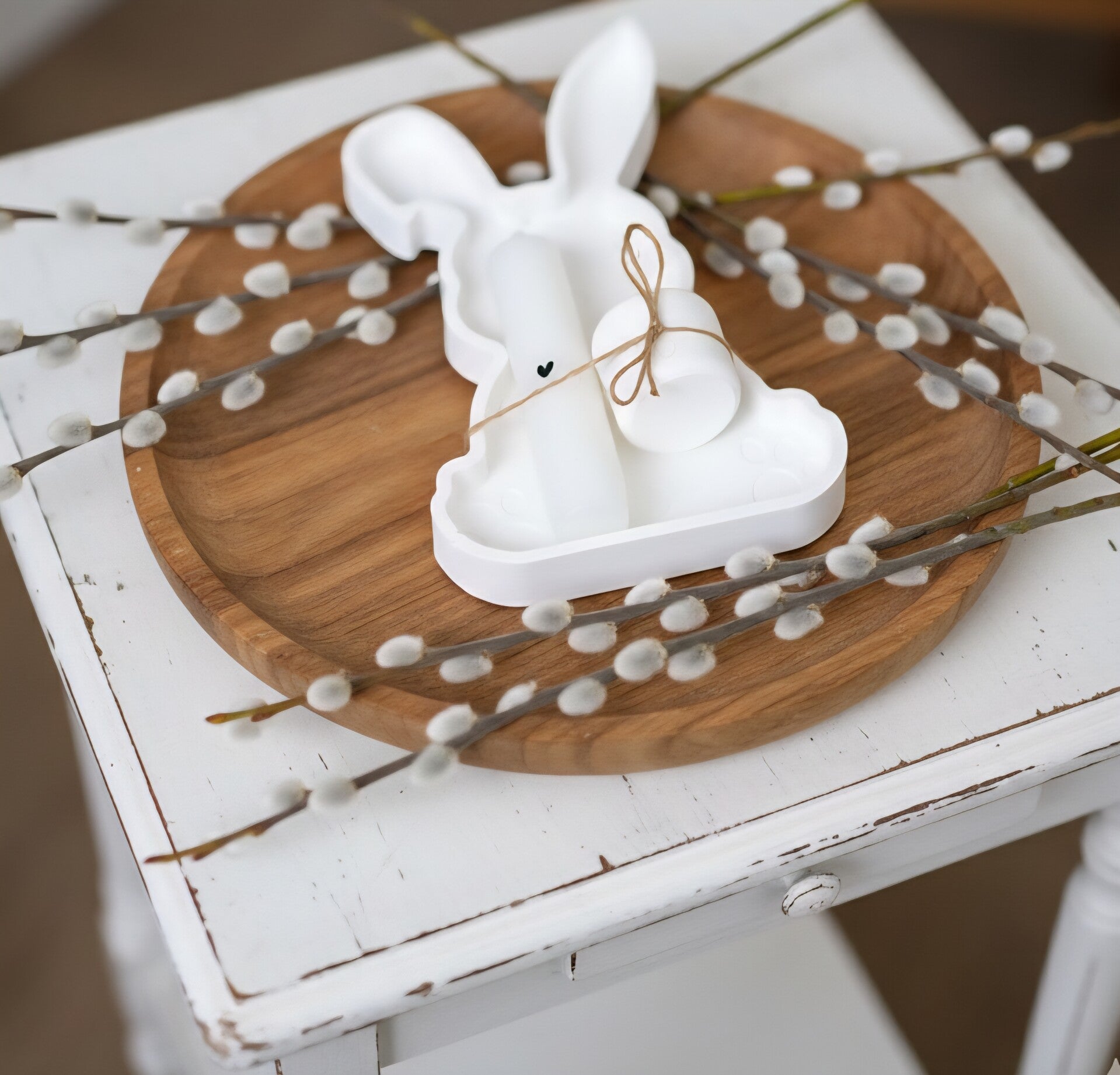 Raysin Hasen Tablet Set mit Kerzen Halter und Kerze.