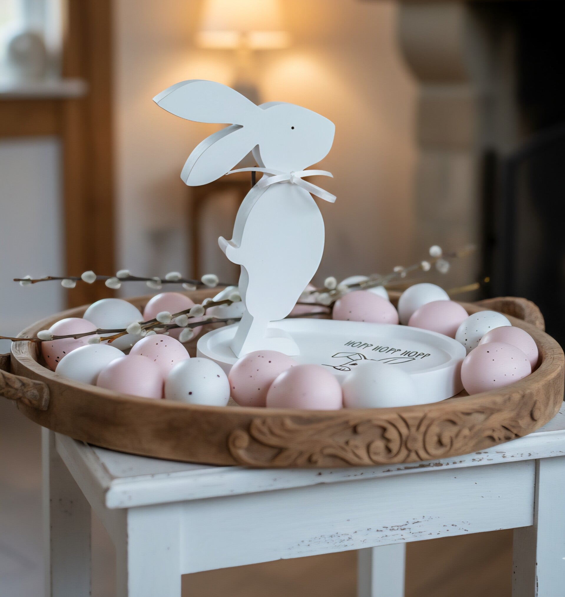 Osterdekoration , Raysin Oster Set ,Hase auf einem Tablet.