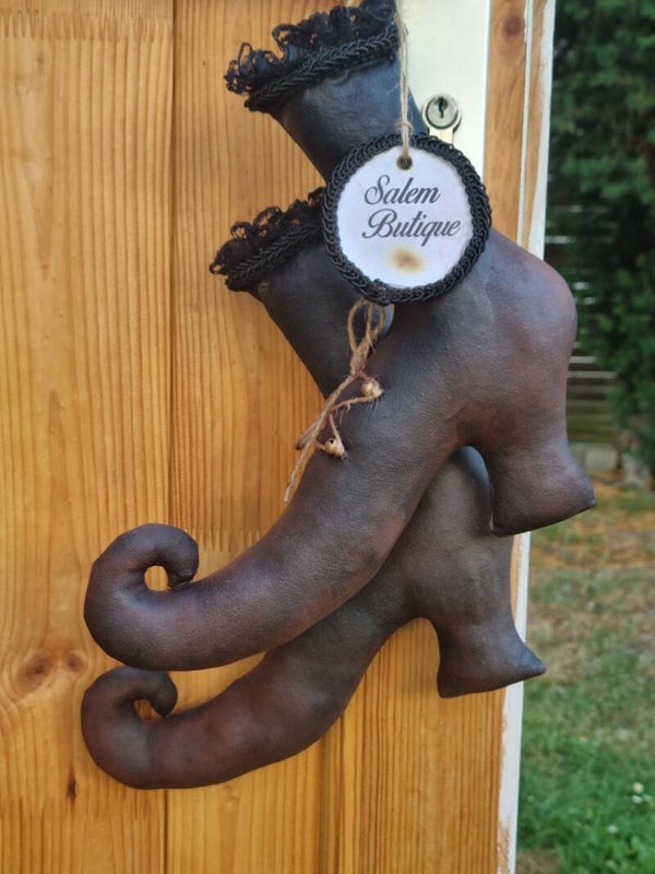 Magische Hexenschuhe , Handgefertigte Vintage-Deko für Halloween