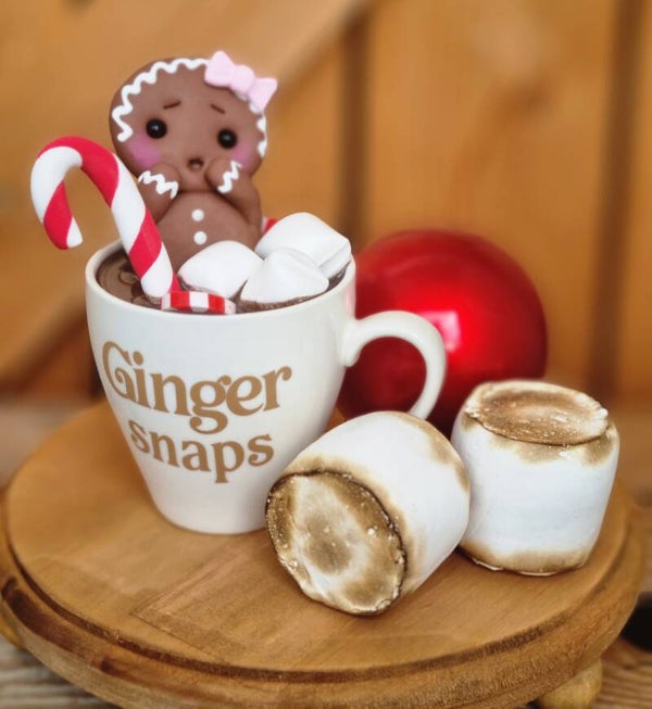 Lebkuchenmännchen Cookie in Schokoladen Tasse