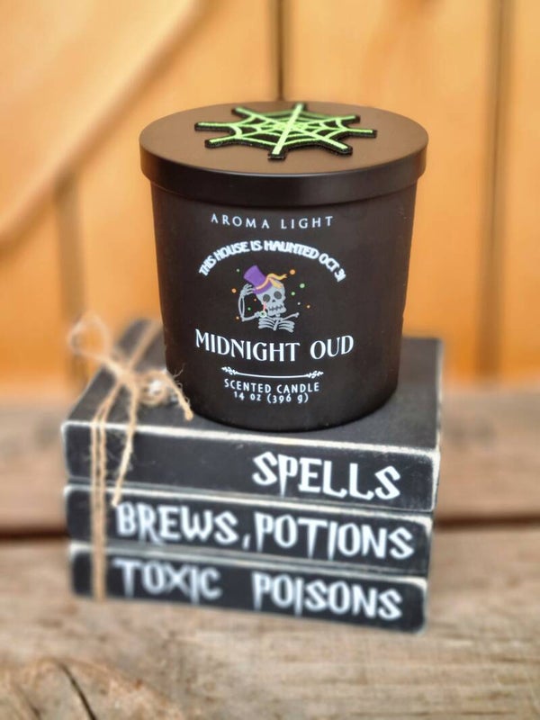 Halloween Dekoration, Set Duftkerze mit Bücherstapel