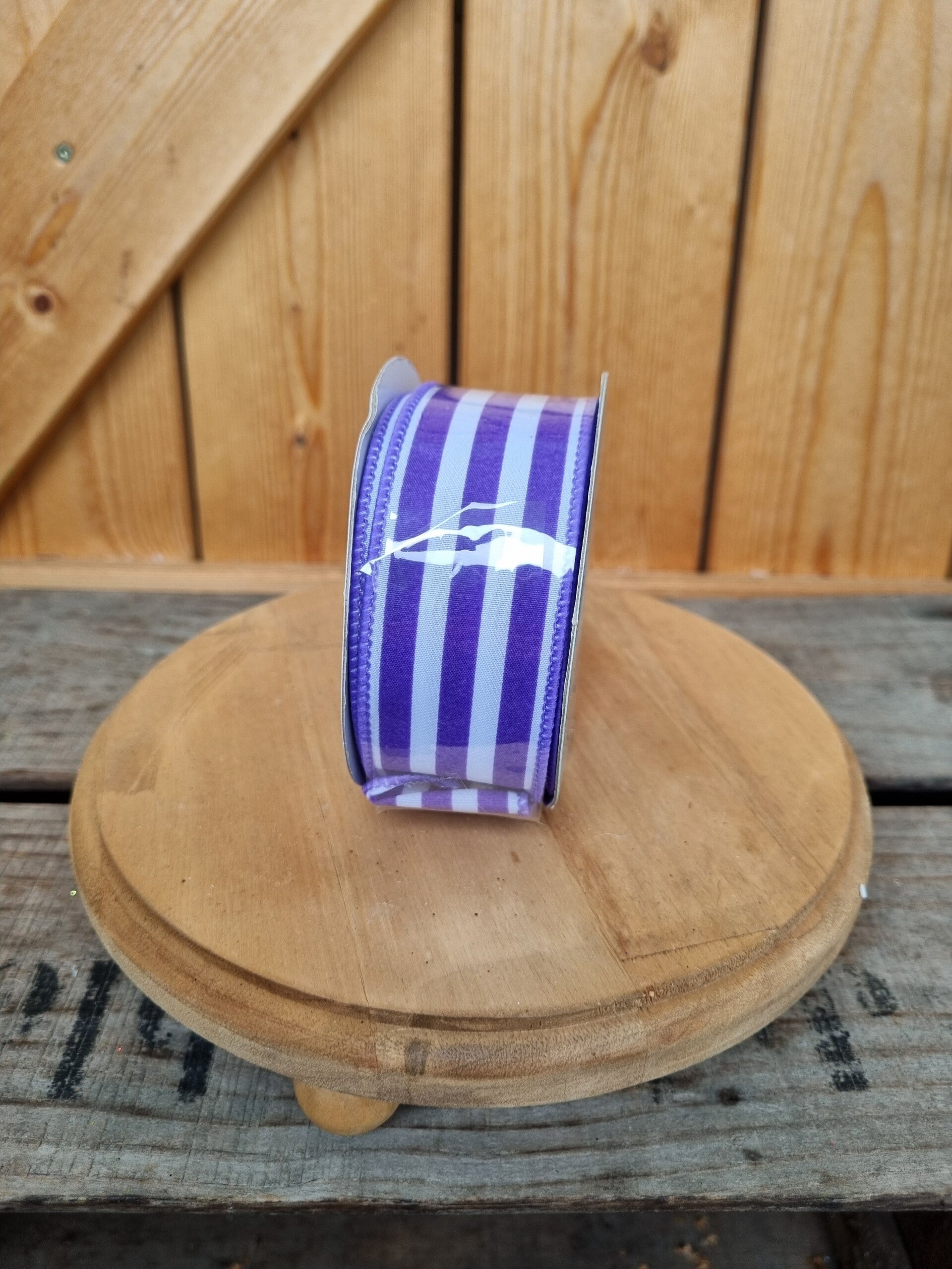 Lila stripe Schleifenband.