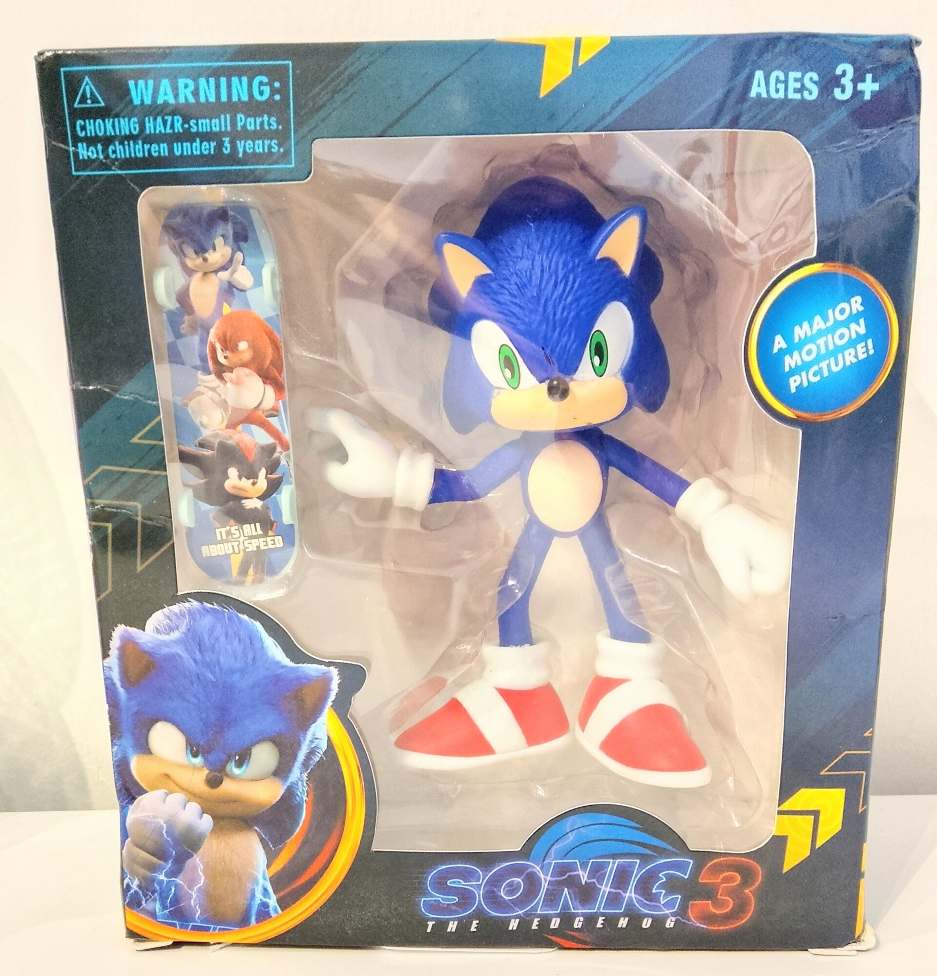 Sonic confezione con skateboard