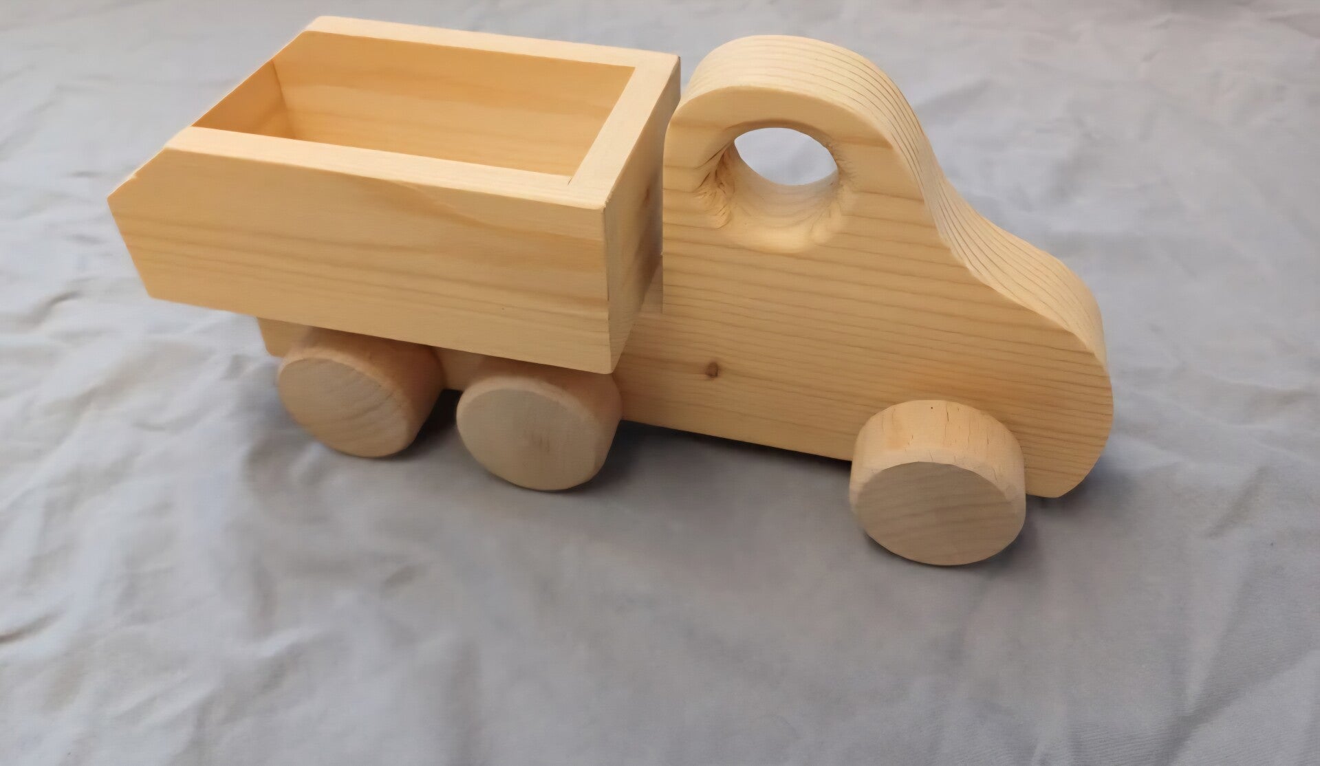 Holz Lkw 'Tanker' oder 'Pritsche'