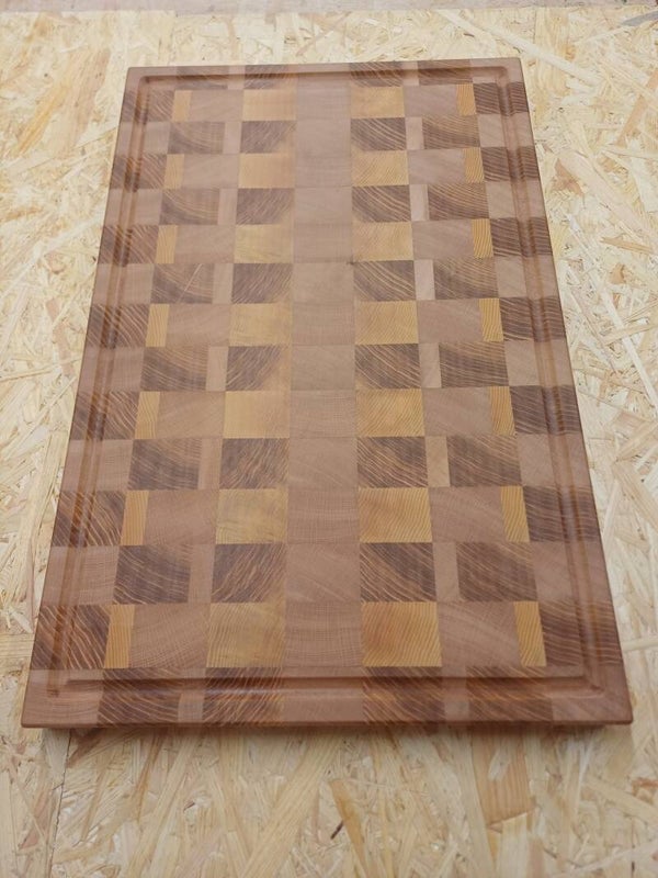Stirnholzschneidebrett