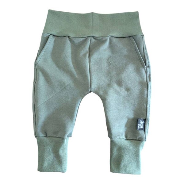 1036 Broekje groen jogging