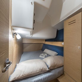 dufour460cabine.jpeg