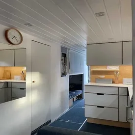 houseboat-hbrd-3-standard.webp