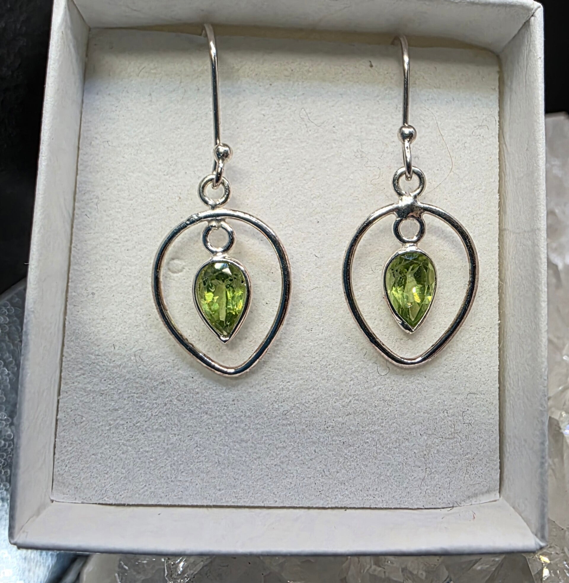 Peridot earings instterling silver